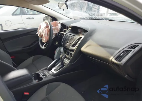 2014 Ford Focus Se из США, поврежденный, VIN 1FADP3K27EL165567